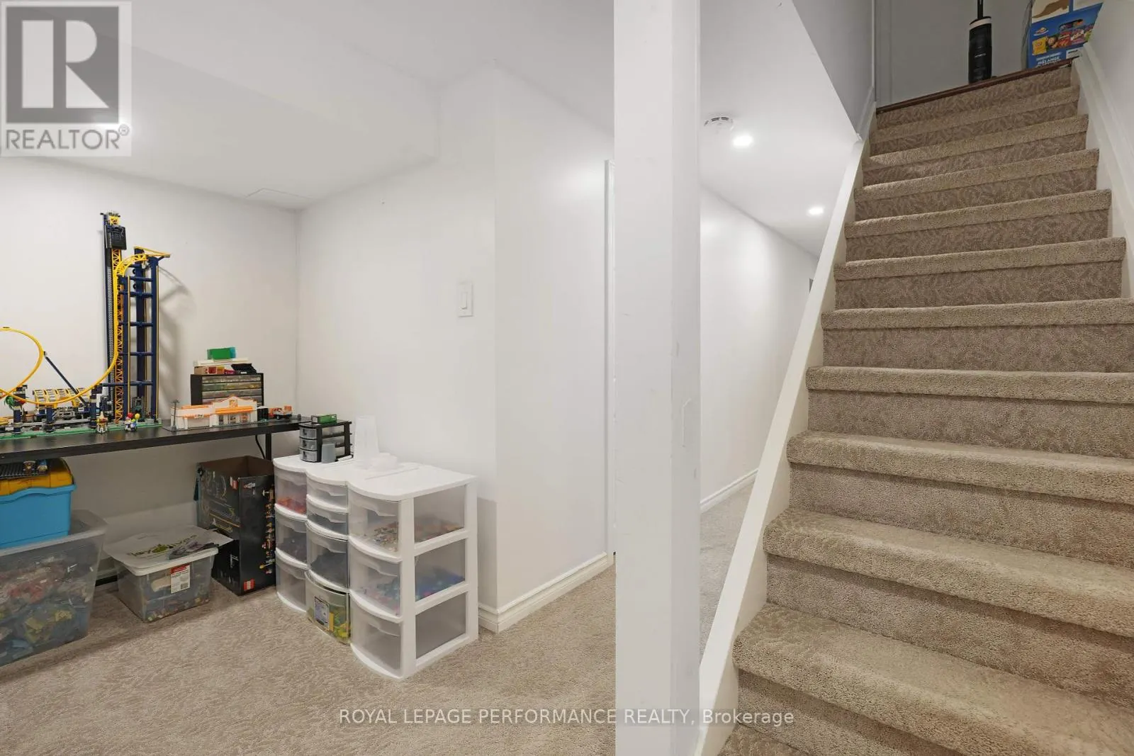 22 OTTEN DRIVE