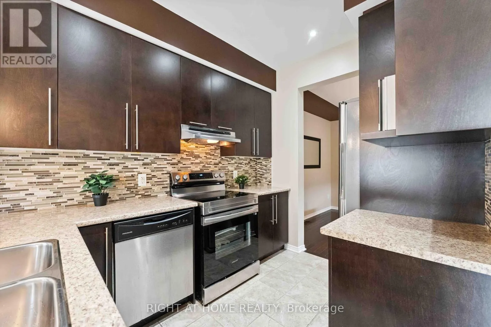 905 CALDERMILL PRIVATE