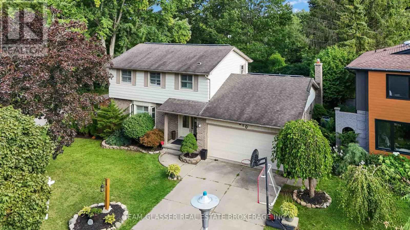 210 CHALET CRESCENT