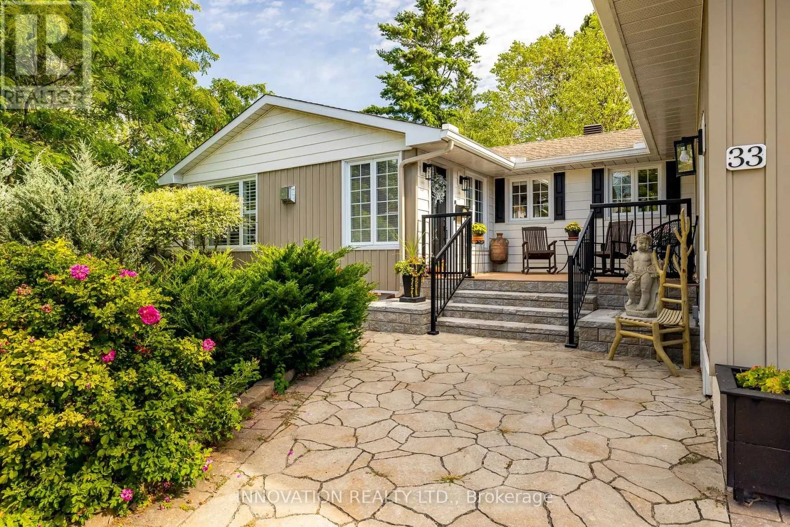 33 ARNOLD DRIVE