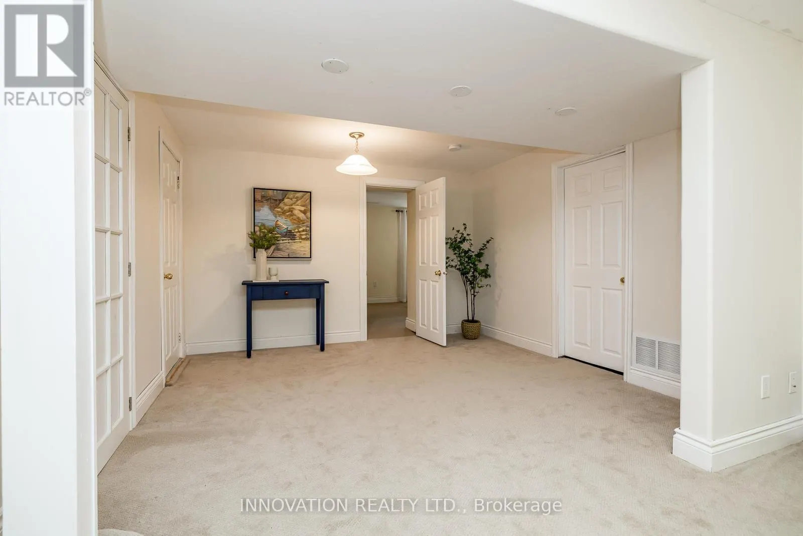 33 ARNOLD DRIVE