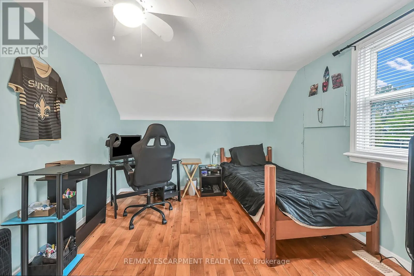 122 FAIRVIEW AVENUE E