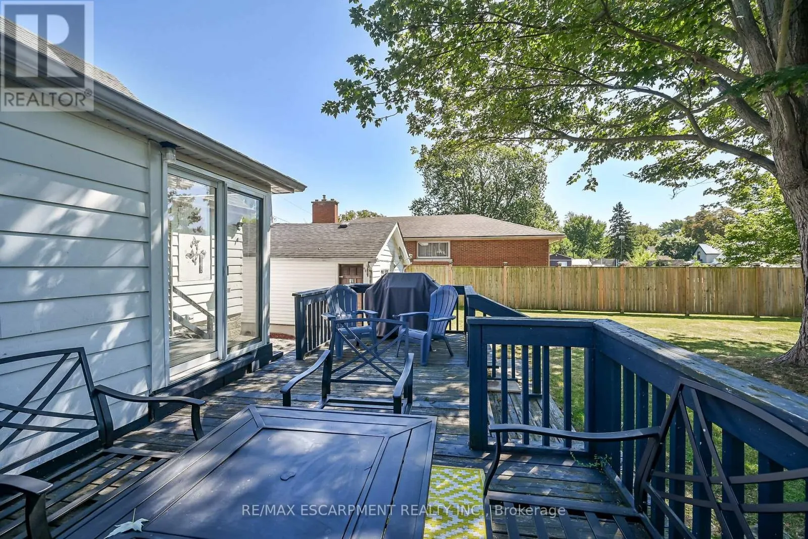 122 FAIRVIEW AVENUE E