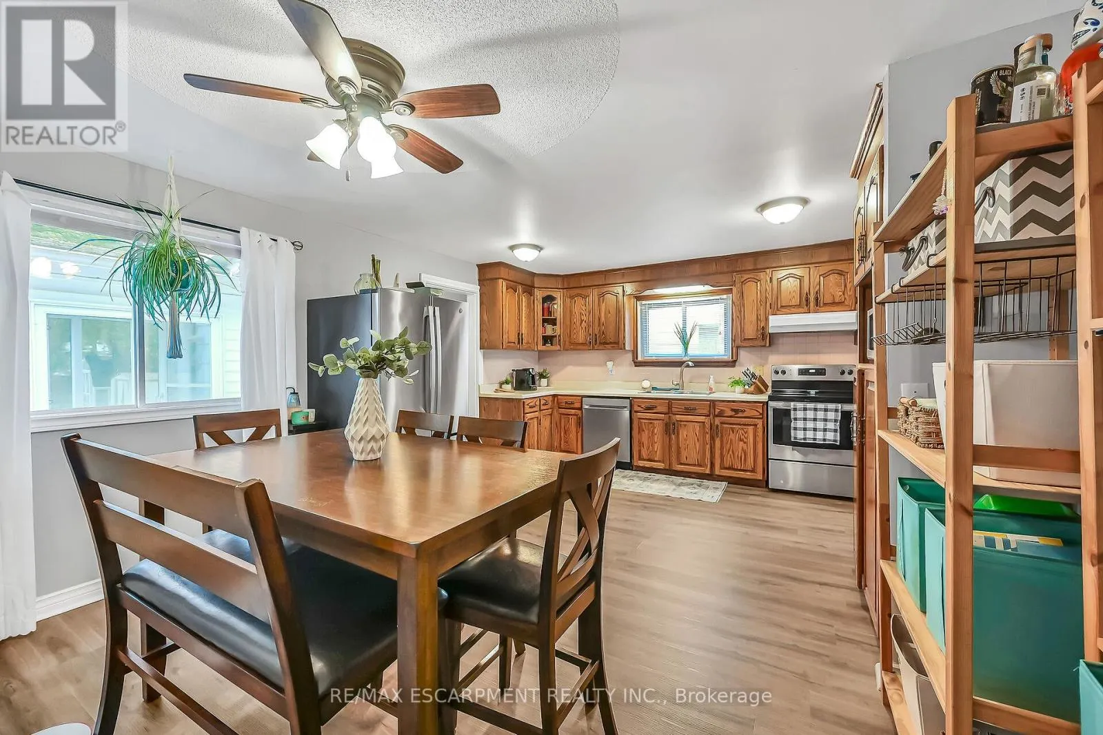 122 FAIRVIEW AVENUE E