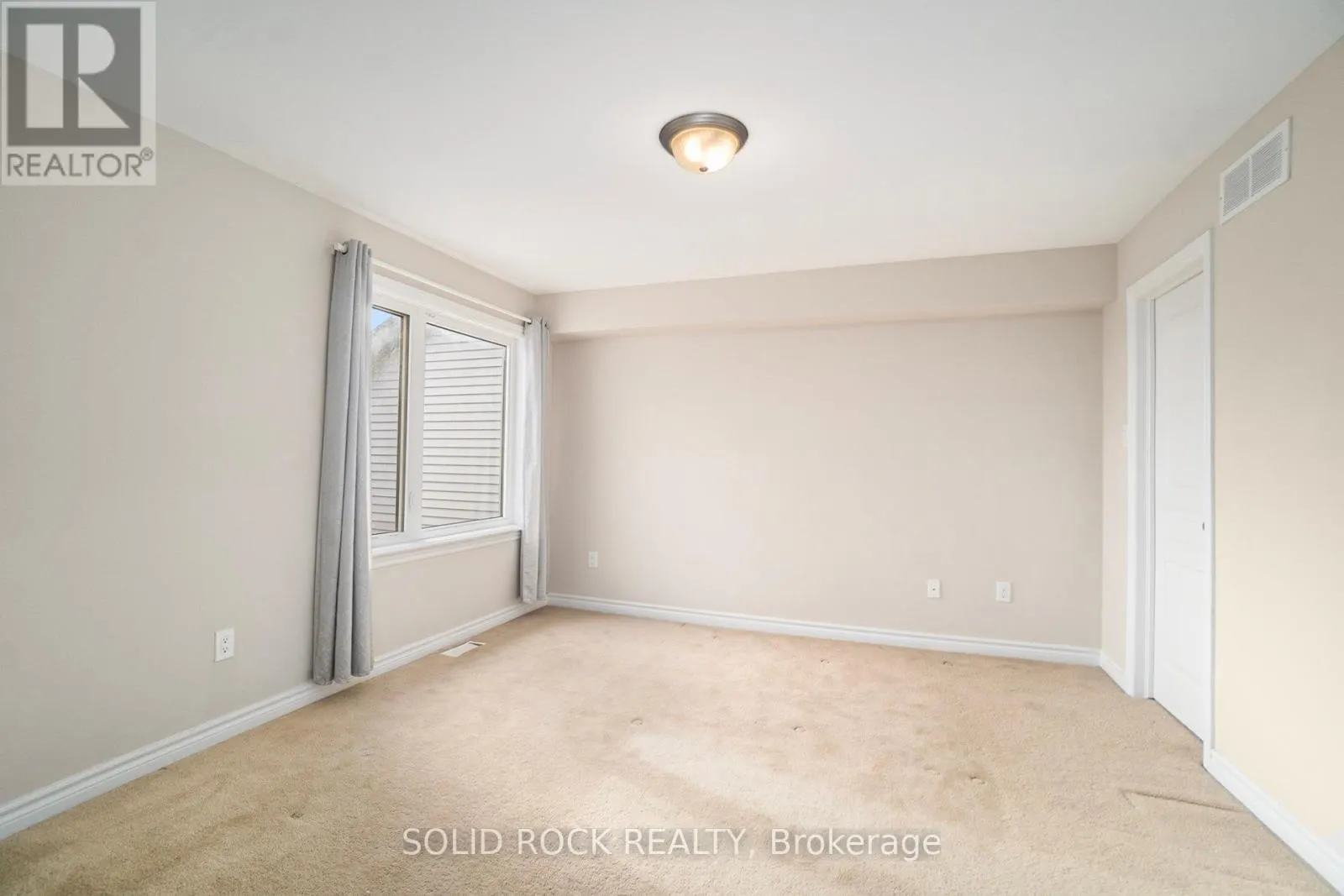 260 DOLCE CRESCENT