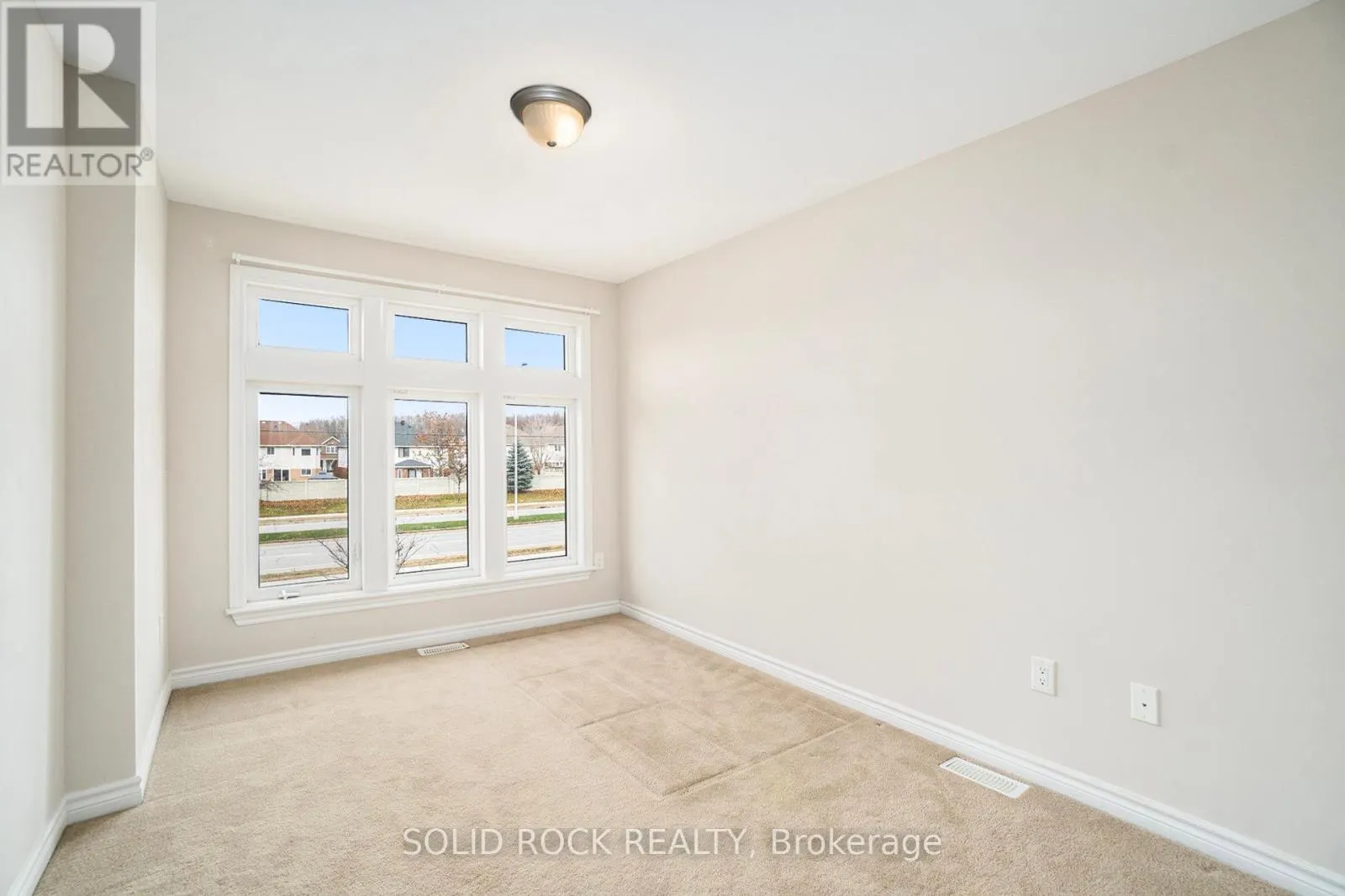 260 DOLCE CRESCENT