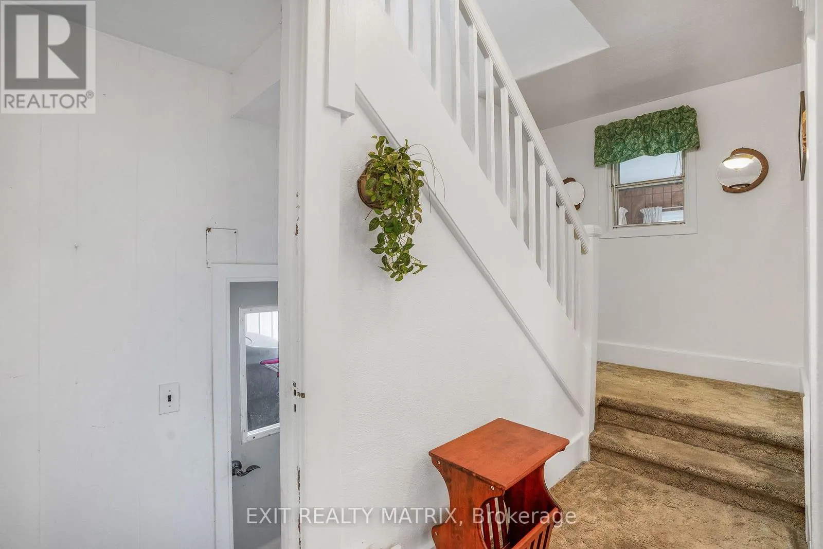 469 SMERDON STREET