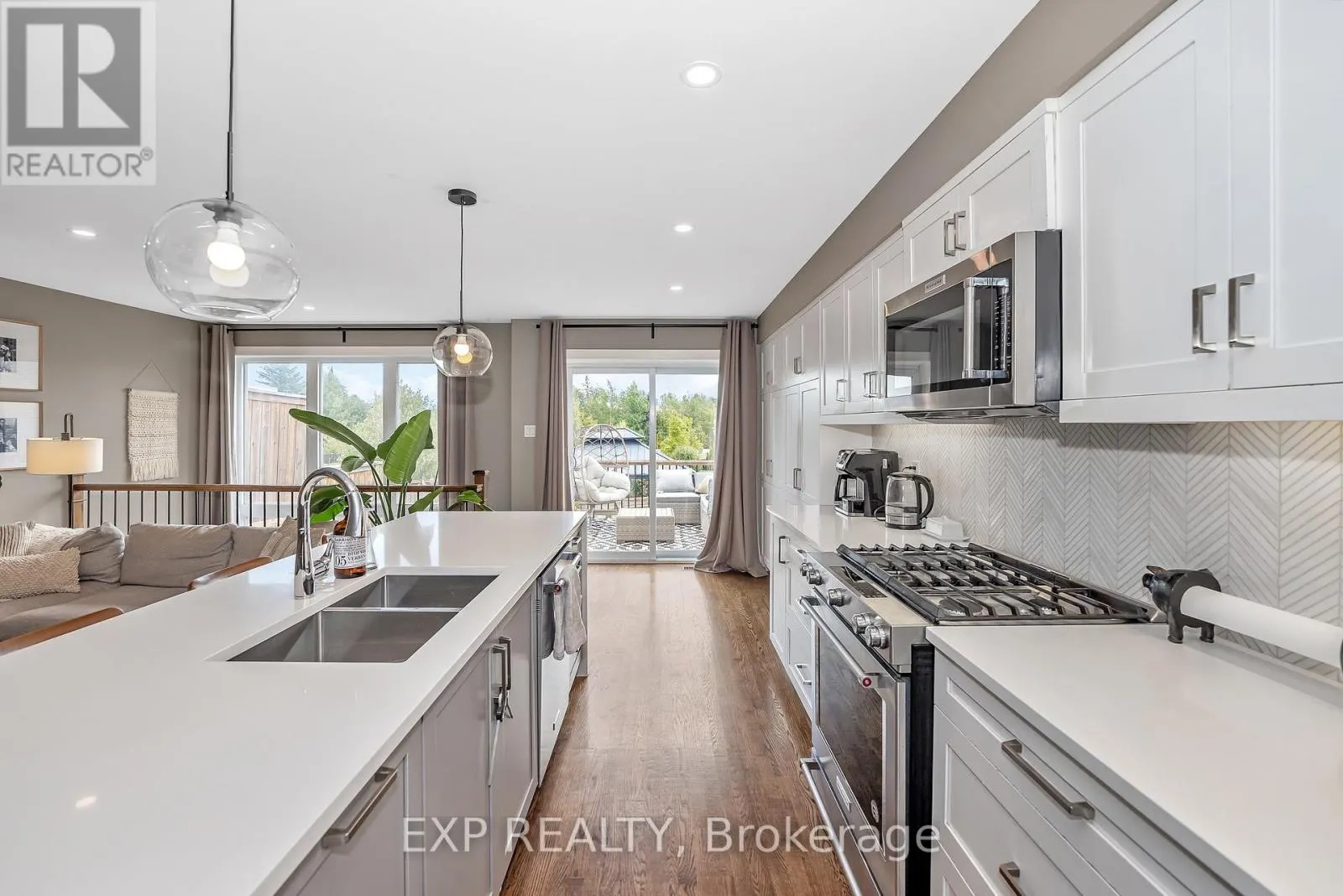 226 PURCHASE CRESCENT