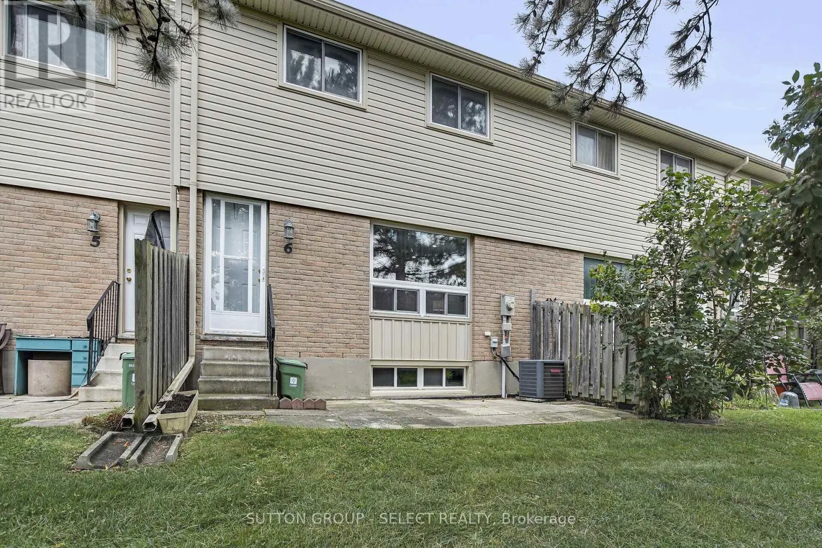 6 - 626 WHARNCLIFFE ROAD S, #6