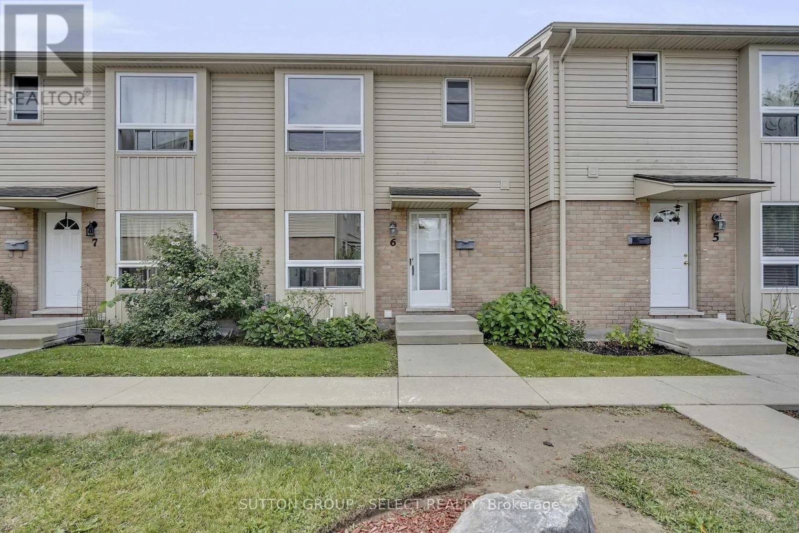 6 - 626 WHARNCLIFFE ROAD S, #6