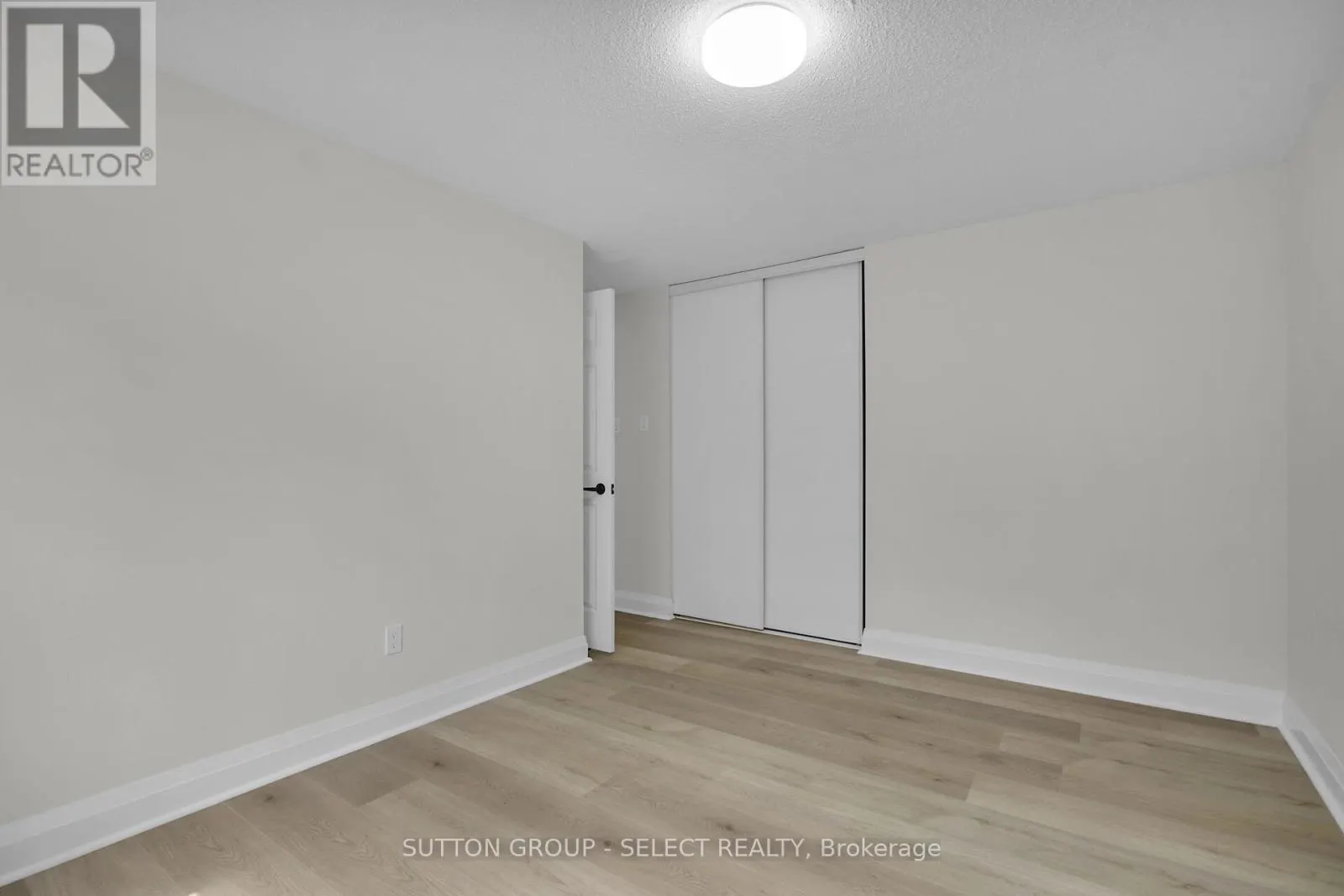 6 - 626 WHARNCLIFFE ROAD S, #6