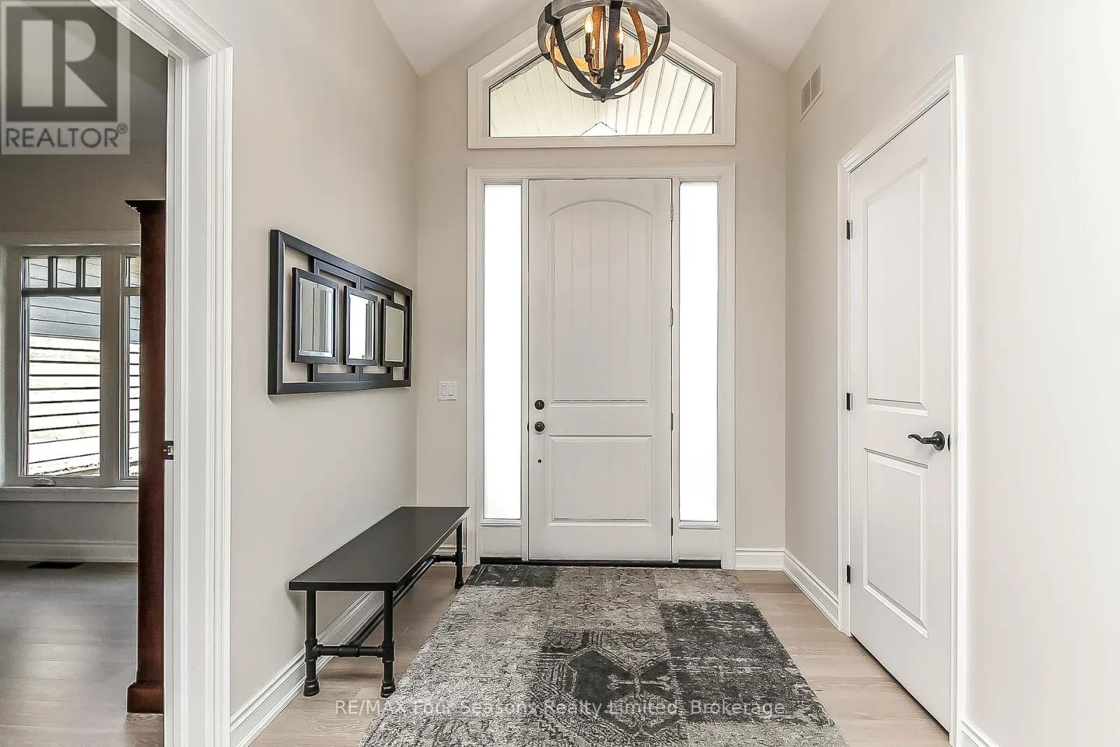 120 SCHOOLHOUSE COURT