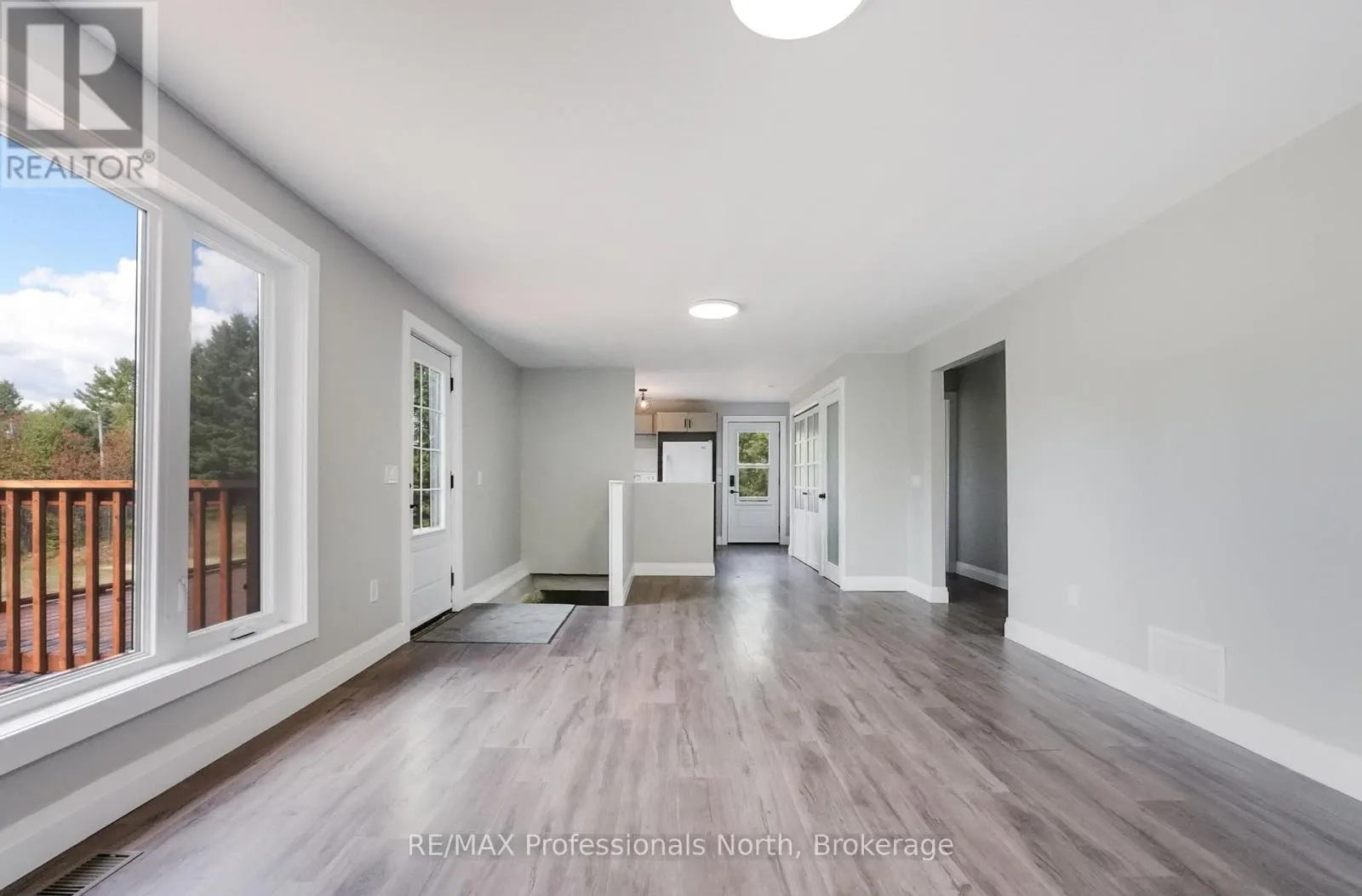 1130 SAUNDERS ROAD