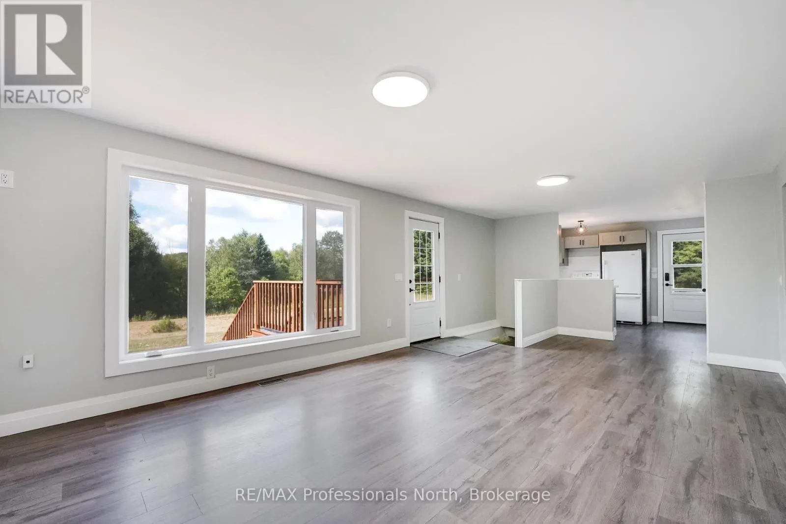 1130 SAUNDERS ROAD