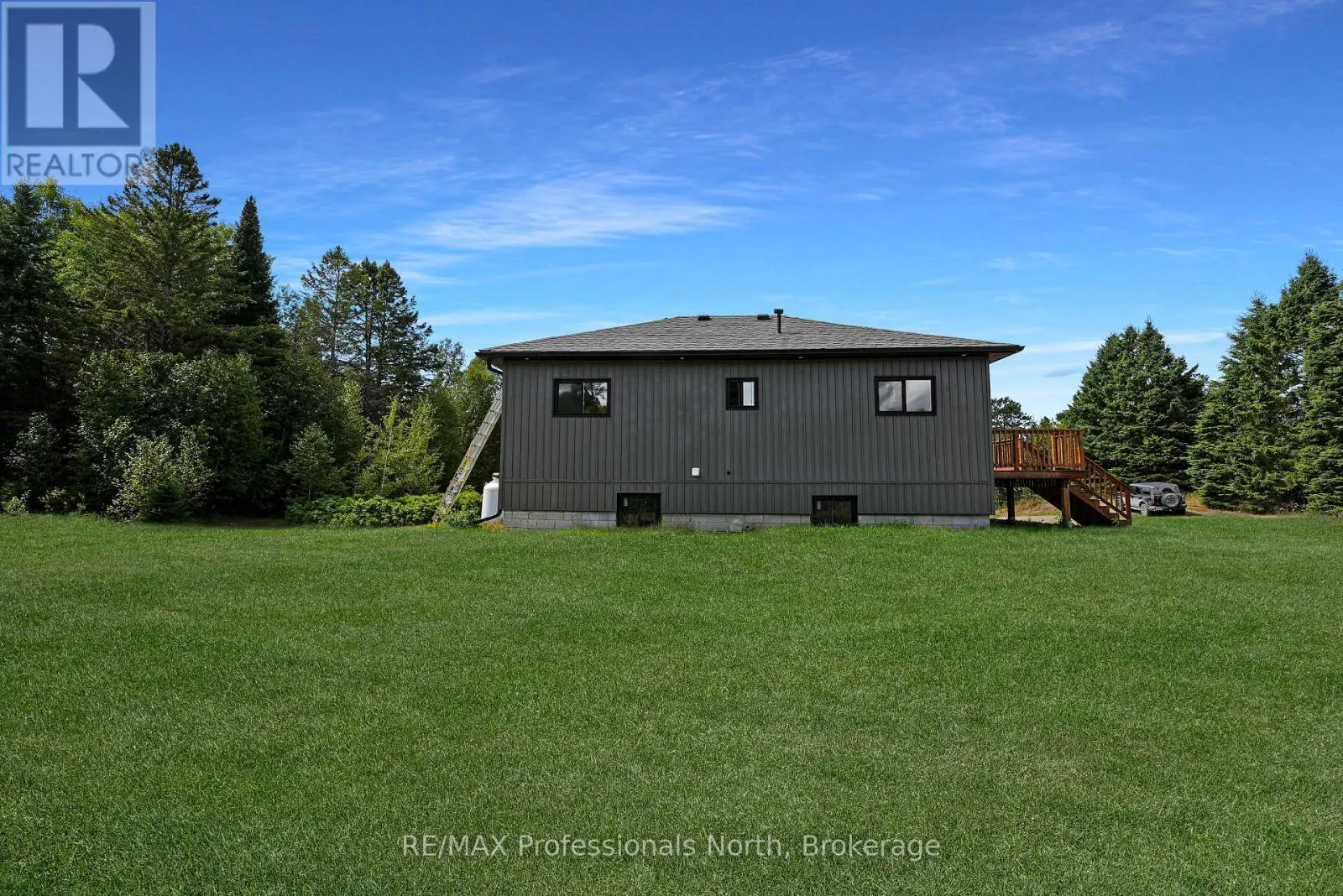 1130 SAUNDERS ROAD
