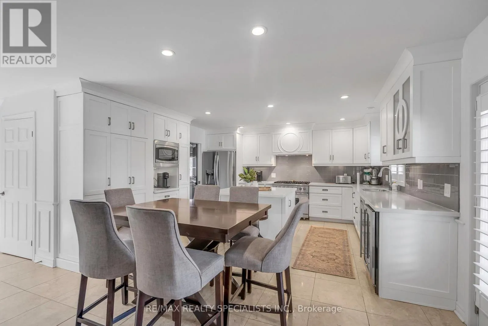 8087 BEAVER GLEN DRIVE