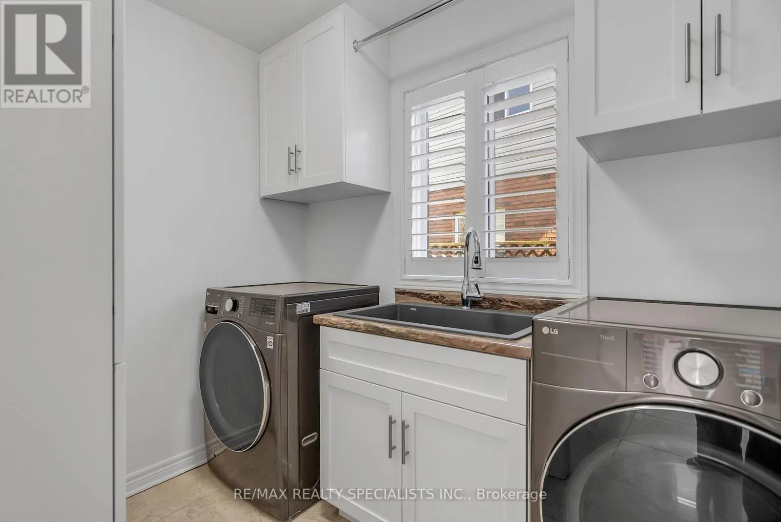 8087 BEAVER GLEN DRIVE