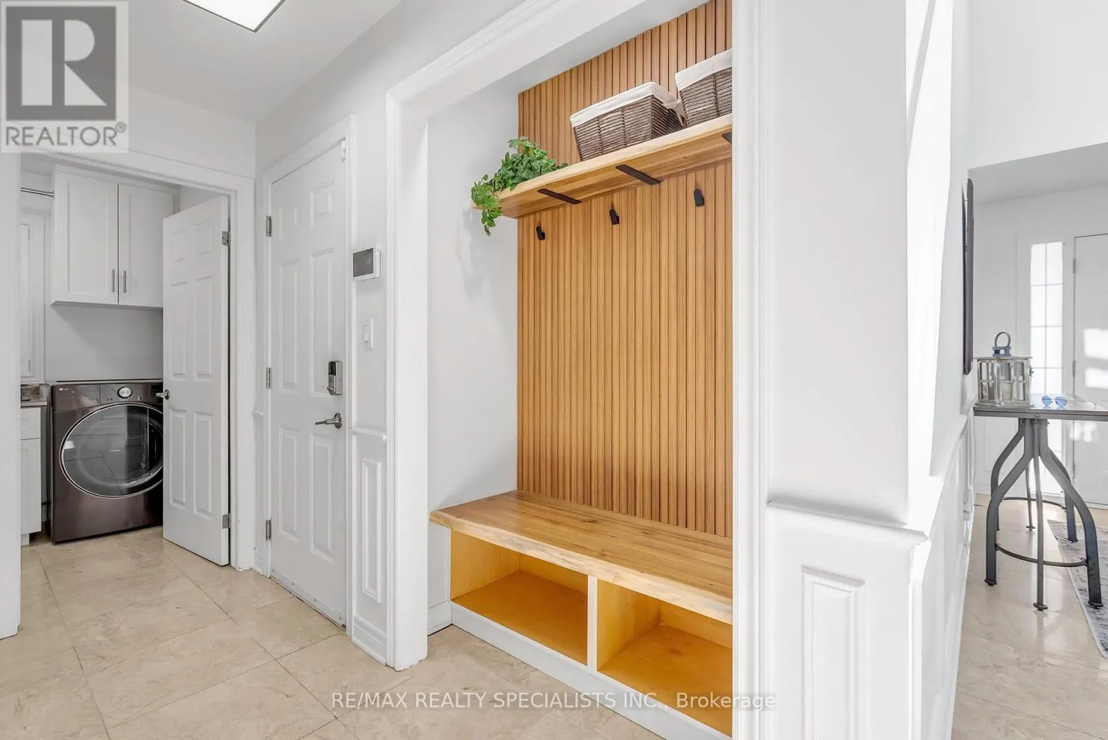 8087 BEAVER GLEN DRIVE