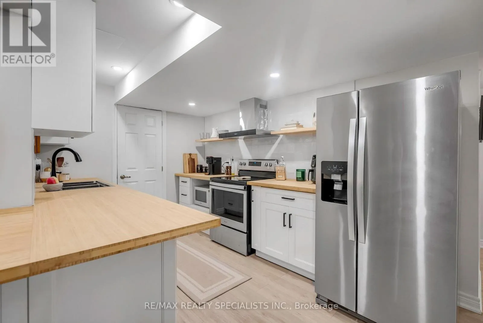 8087 BEAVER GLEN DRIVE