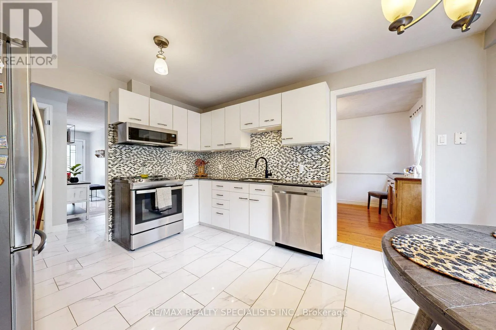 99 PINNACLE DRIVE