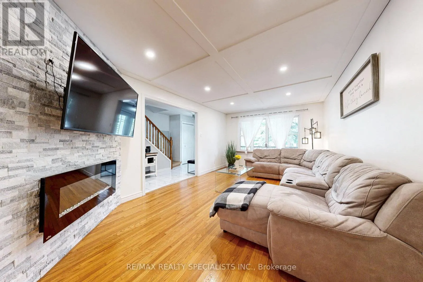 99 PINNACLE DRIVE