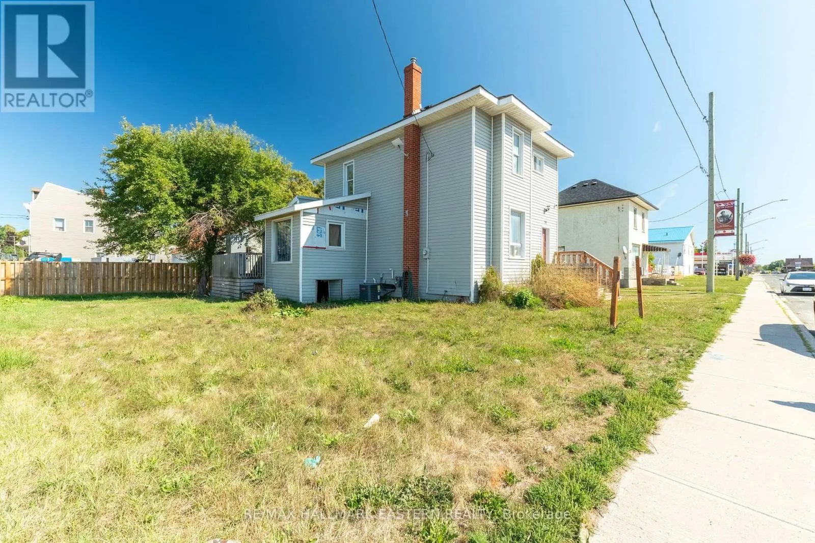 14 OTTAWA STREET W