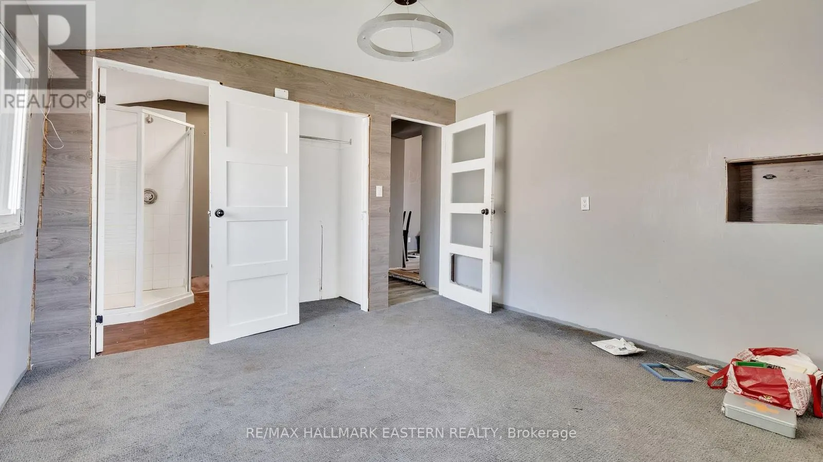 14 OTTAWA STREET W