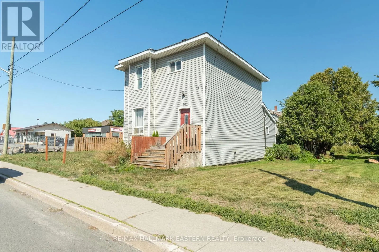 14 OTTAWA STREET W
