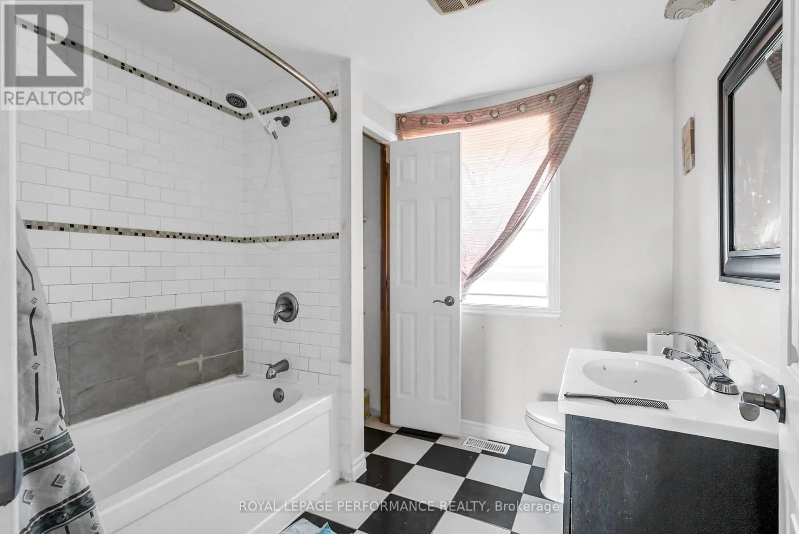 338 WATER STREET E