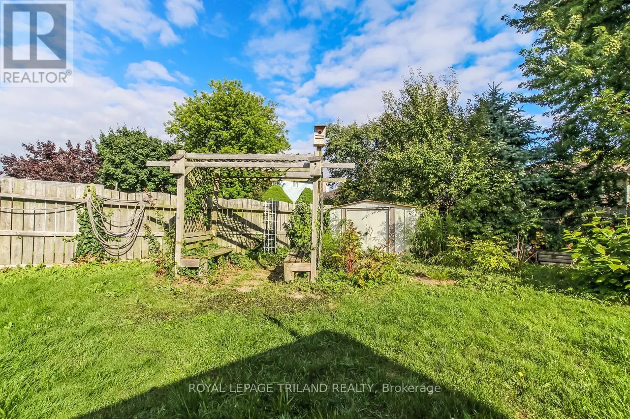 306 HIGHVIEW DRIVE