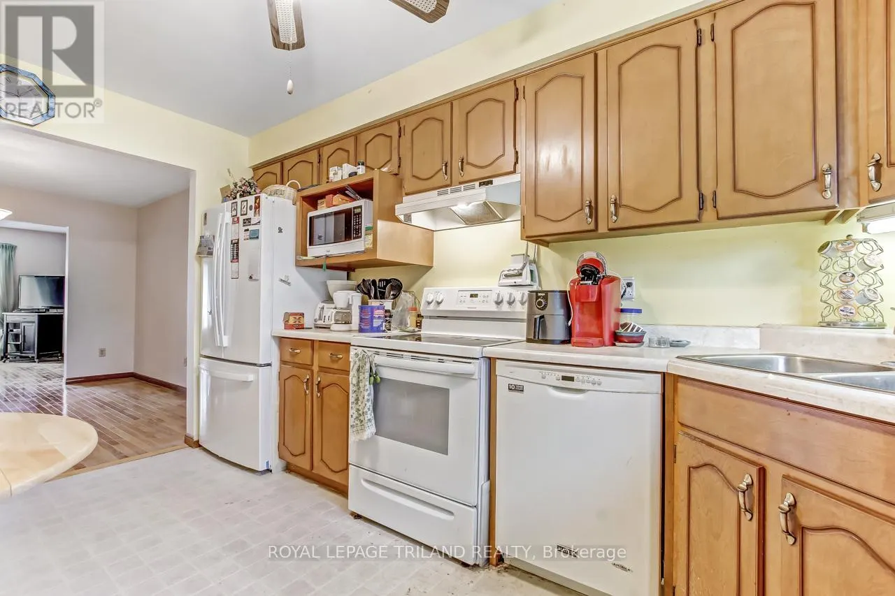 306 HIGHVIEW DRIVE