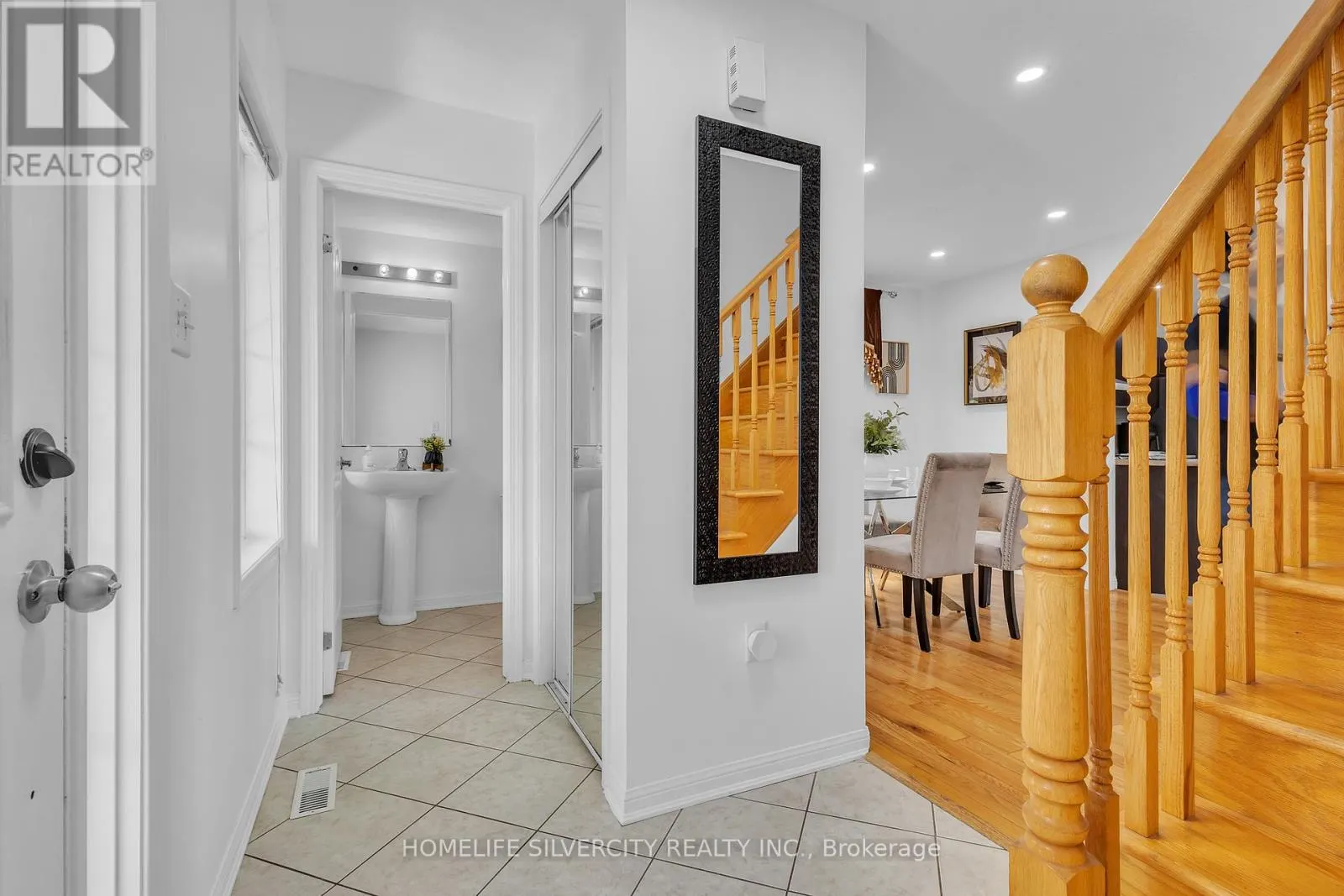 28 SILVERTHORNE DRIVE