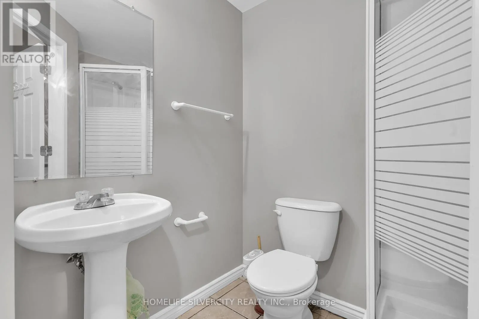 28 SILVERTHORNE DRIVE