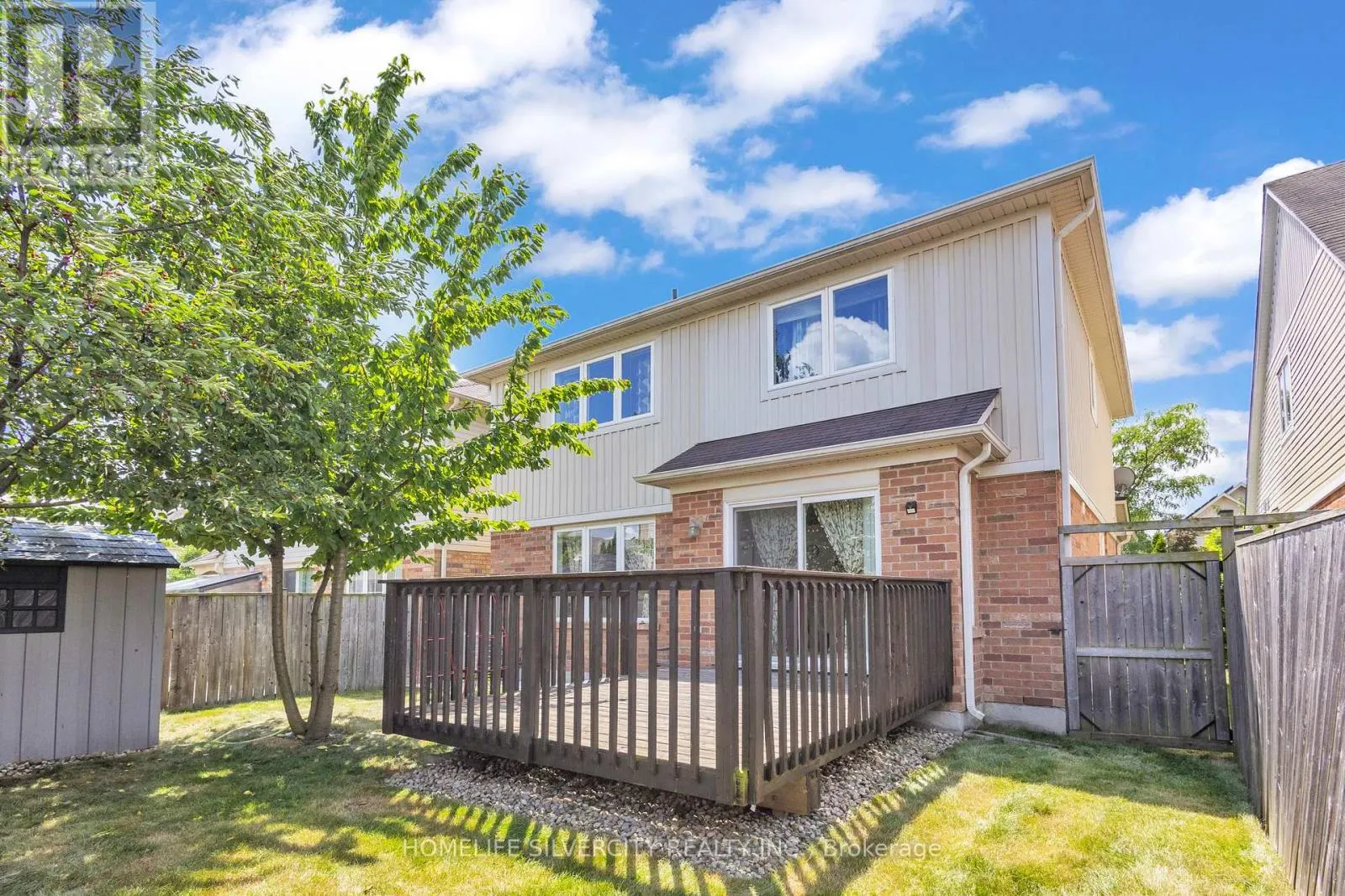 28 SILVERTHORNE DRIVE