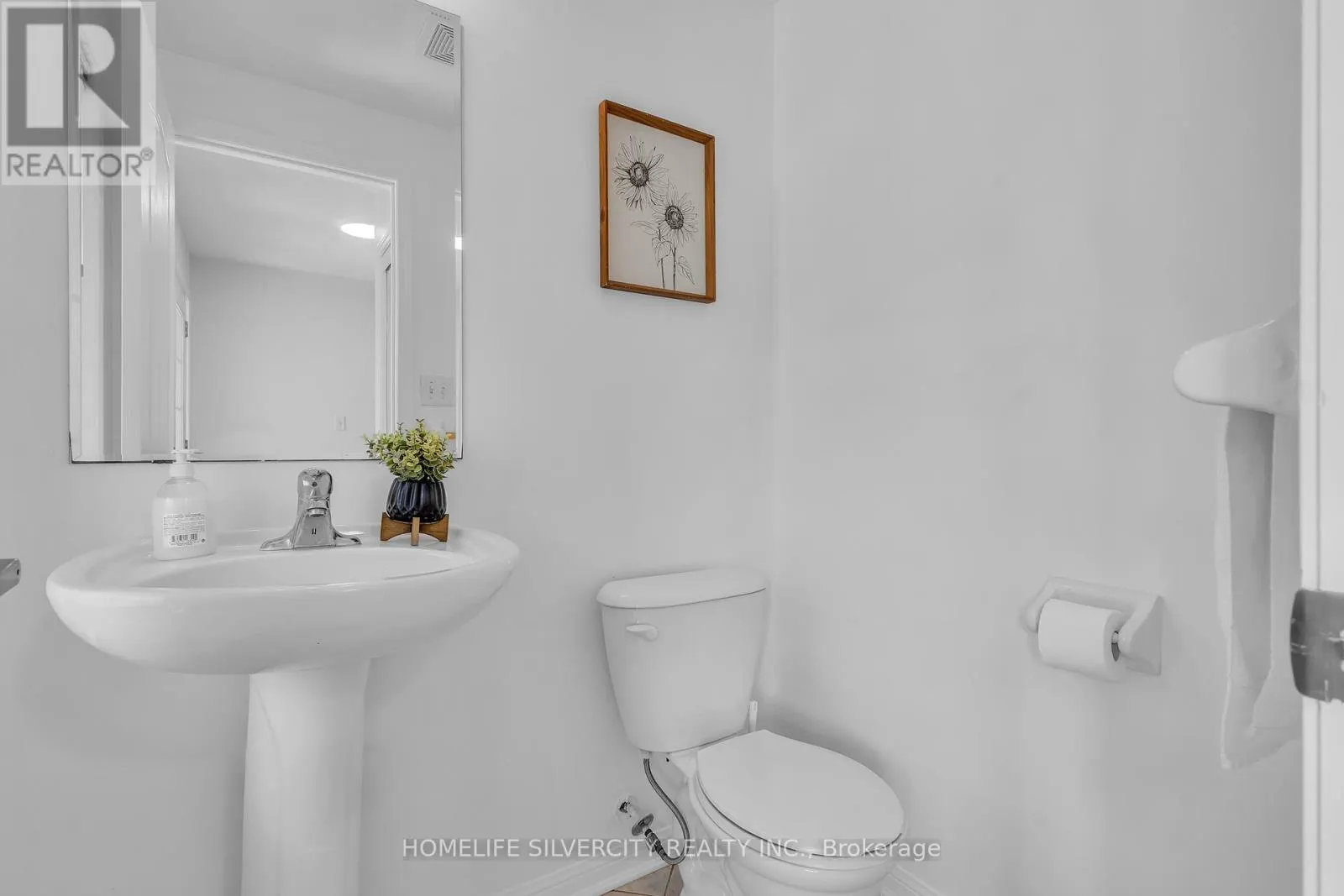 28 SILVERTHORNE DRIVE