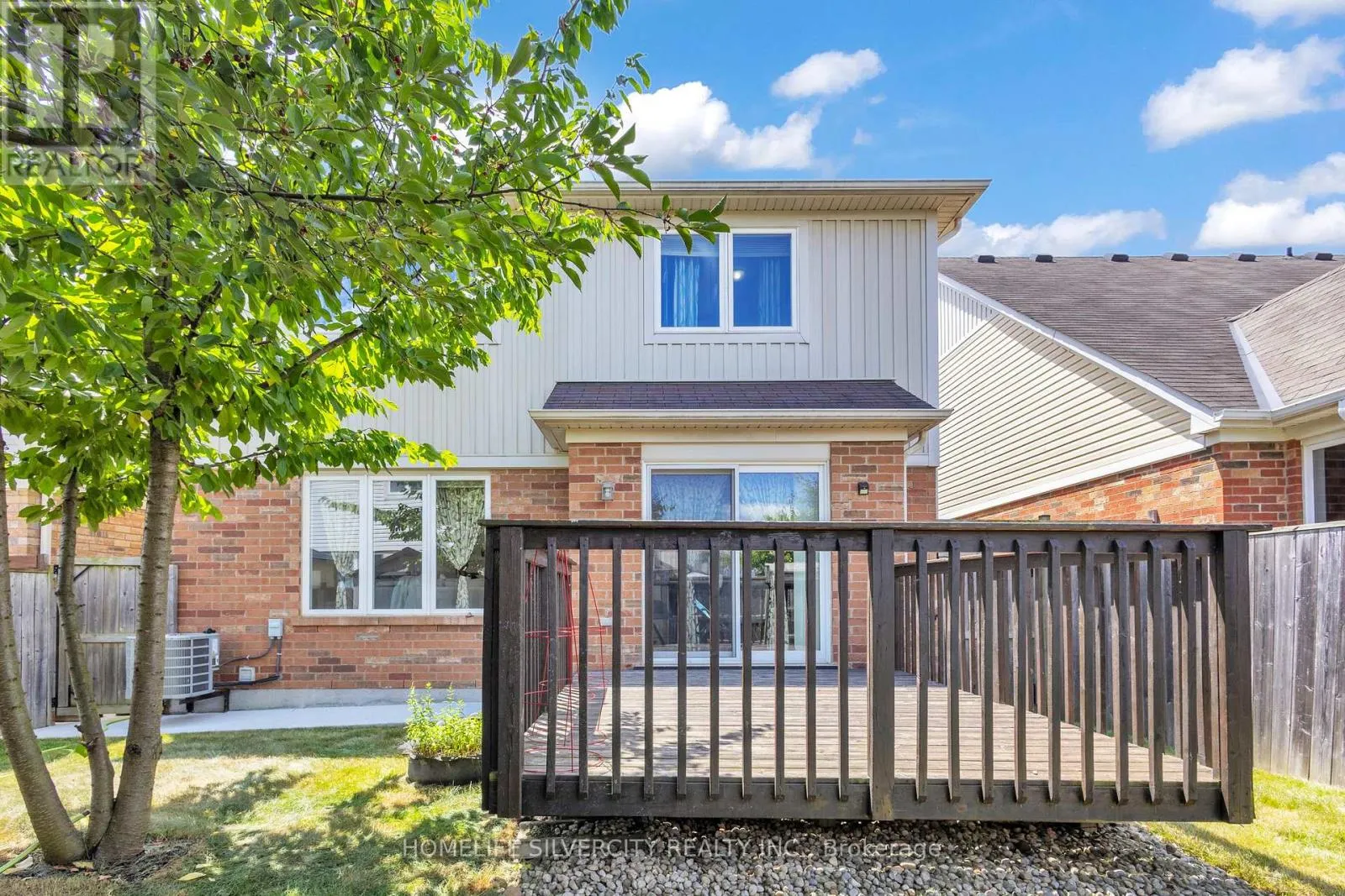 28 SILVERTHORNE DRIVE