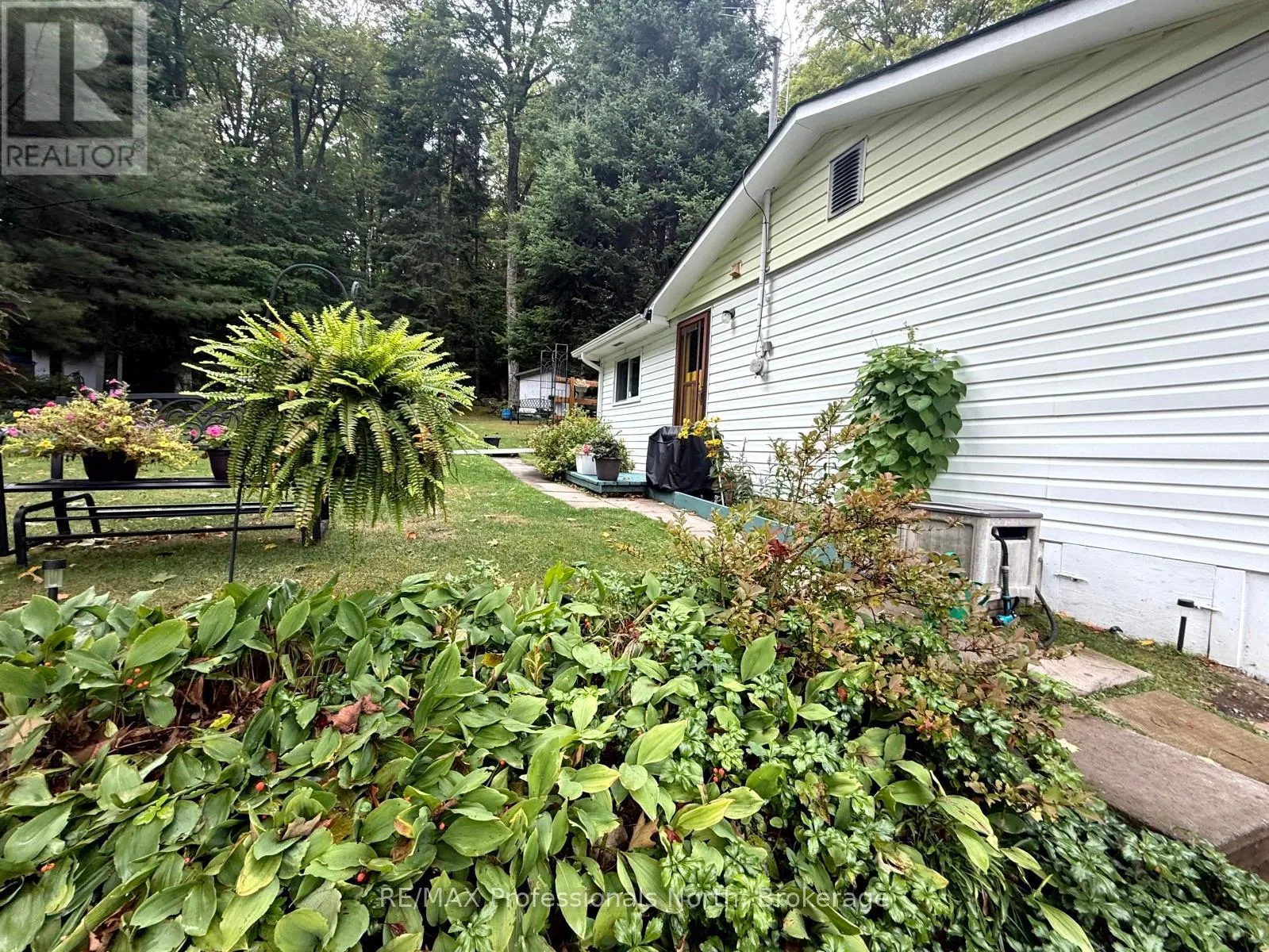 1039 GRACE RIVER ROAD