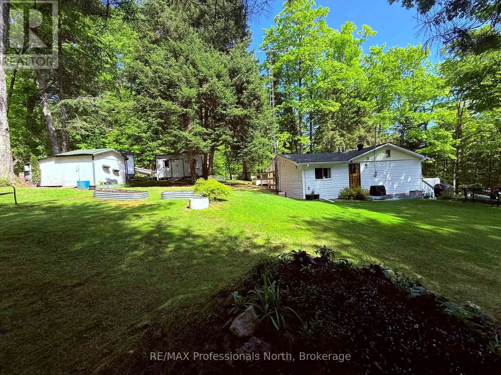 1039 GRACE RIVER ROAD