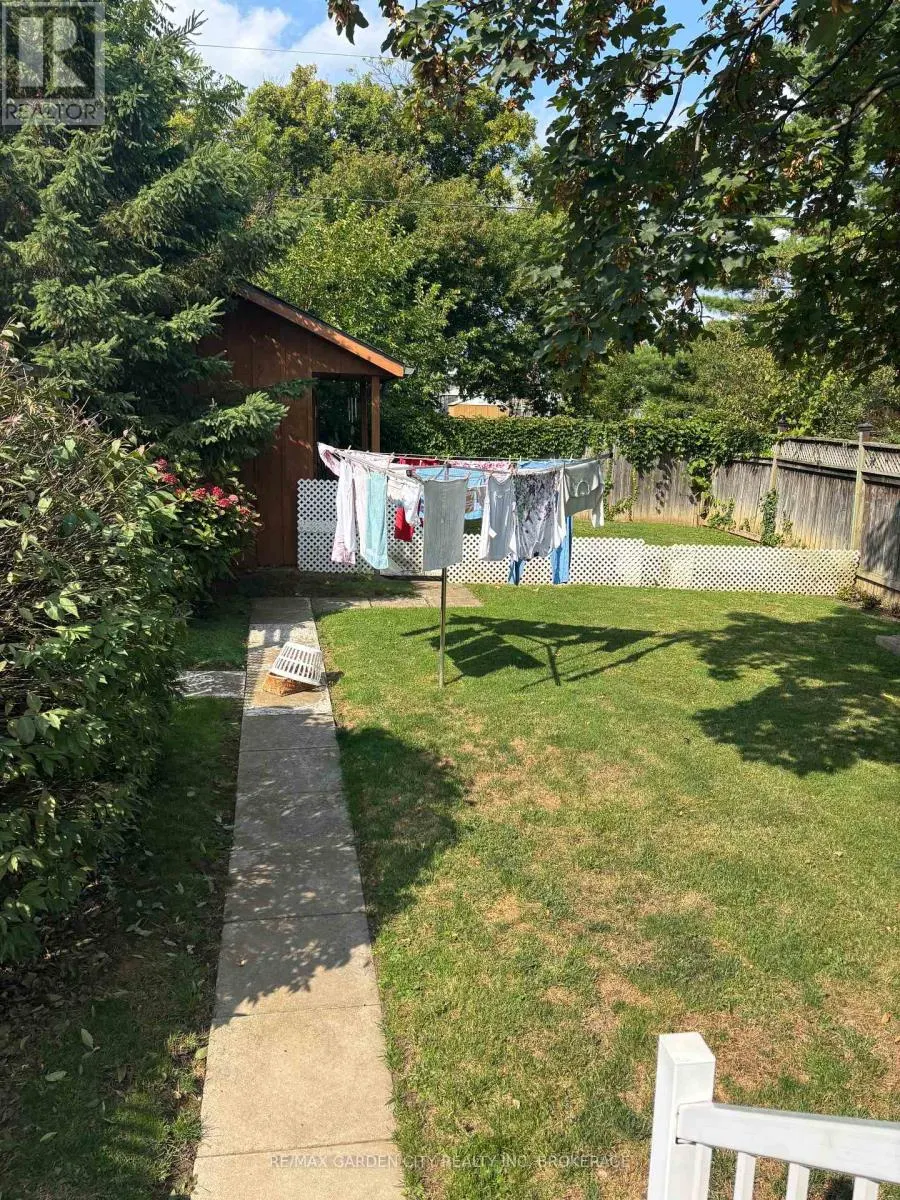 61 RODMAN STREET
