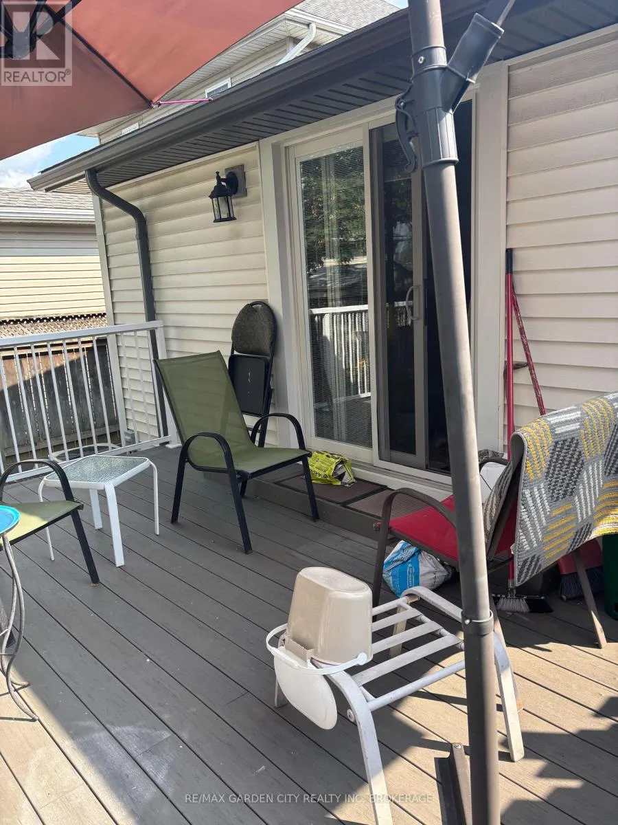 61 RODMAN STREET