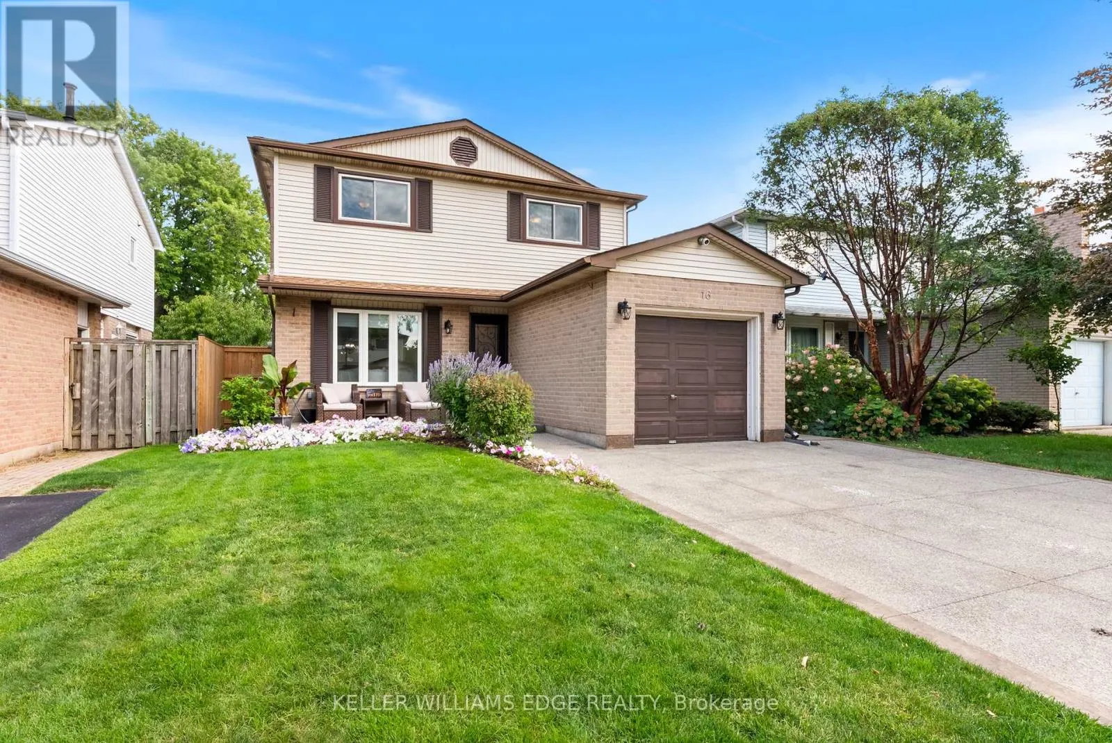16 DRAKES DRIVE