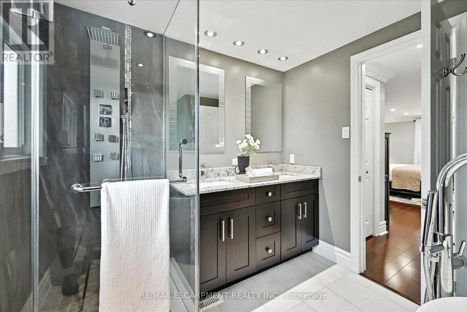10 YORKVIEW PLACE