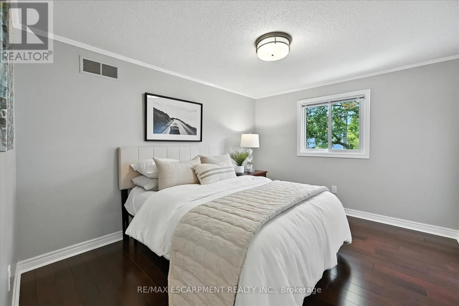 10 YORKVIEW PLACE