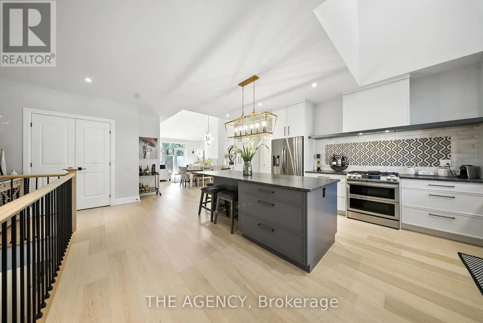 302 - 5 WOOD HAVEN DRIVE