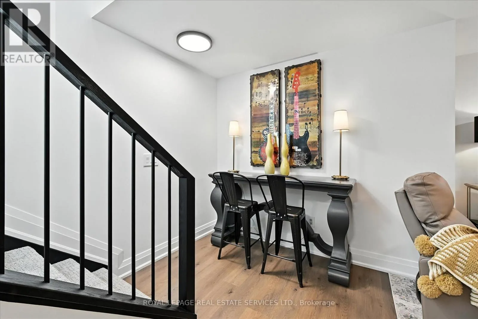 88 MOODY STREET