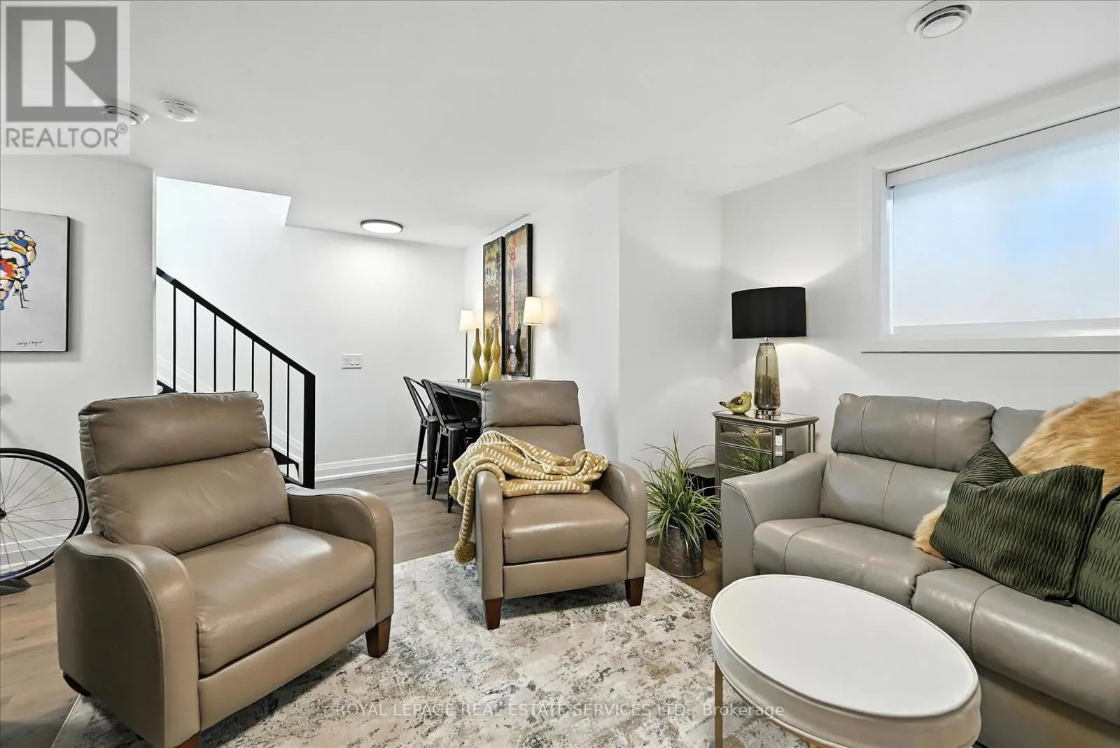 88 MOODY STREET