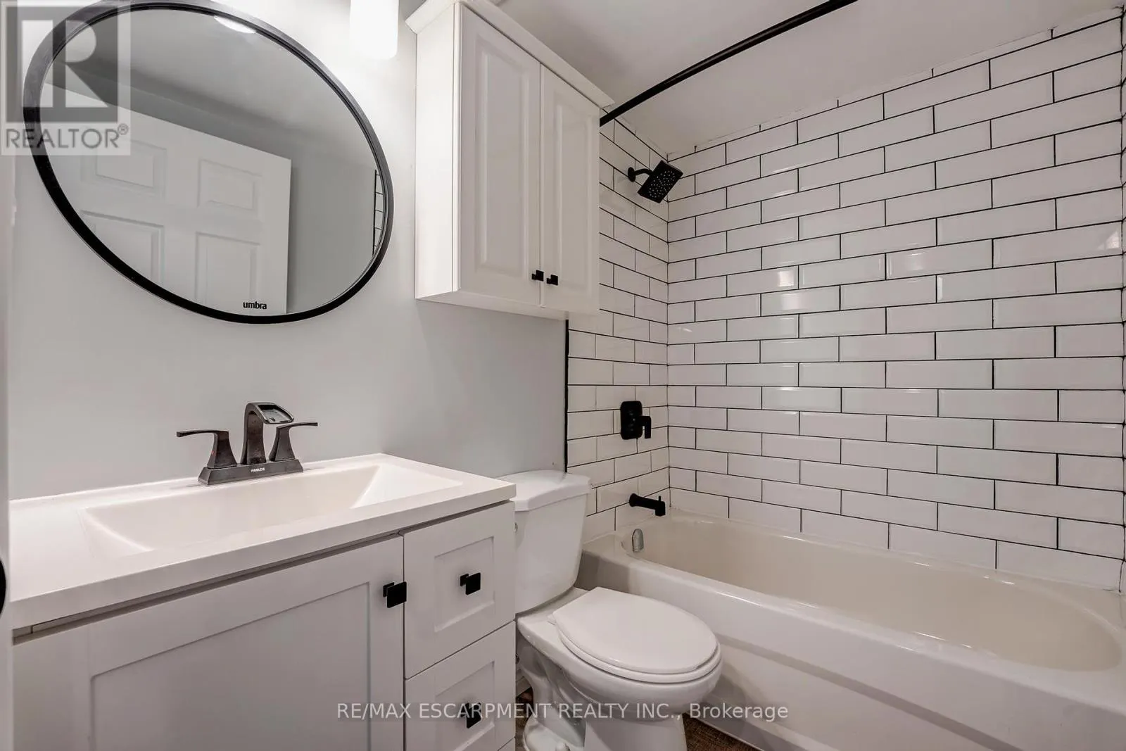 2 LOWER - 326 EAST 42ND STREET