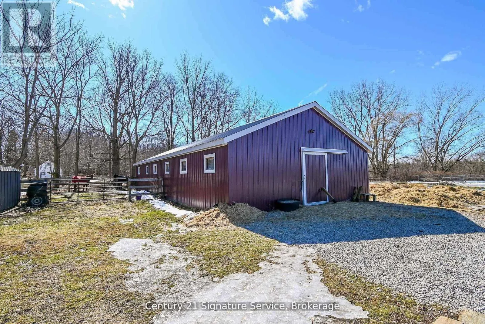 752 EMPIRE ROAD