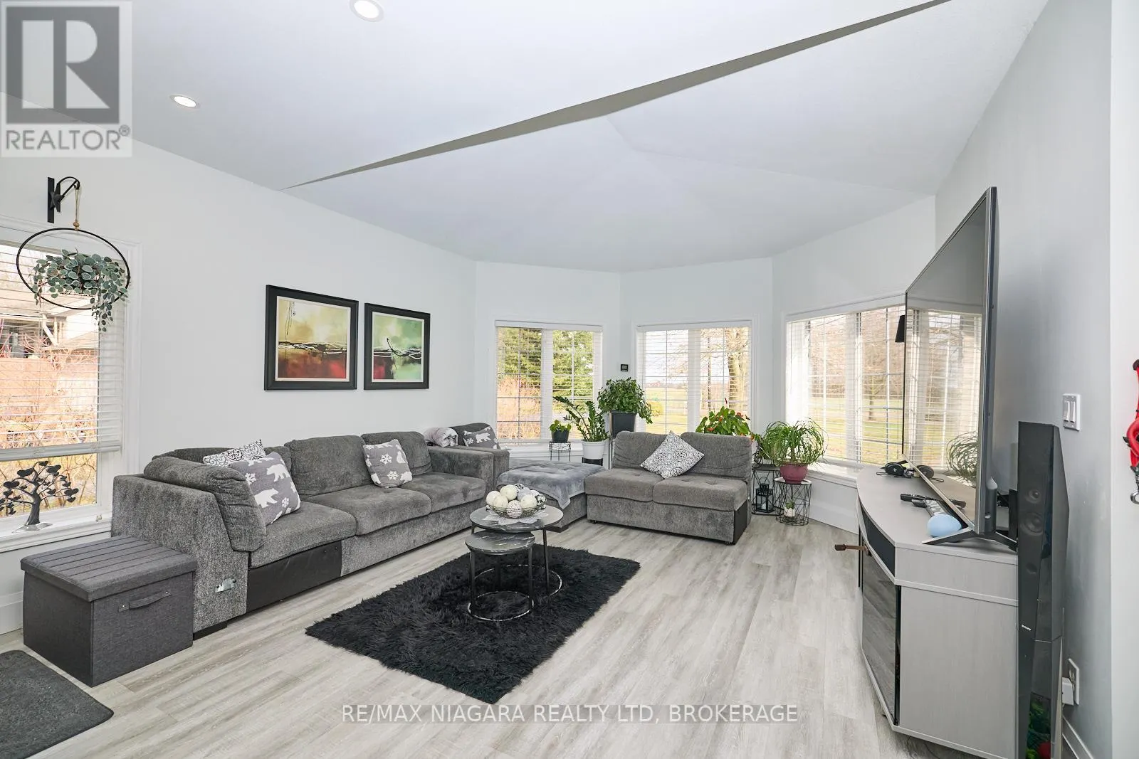 637 CARL ROAD