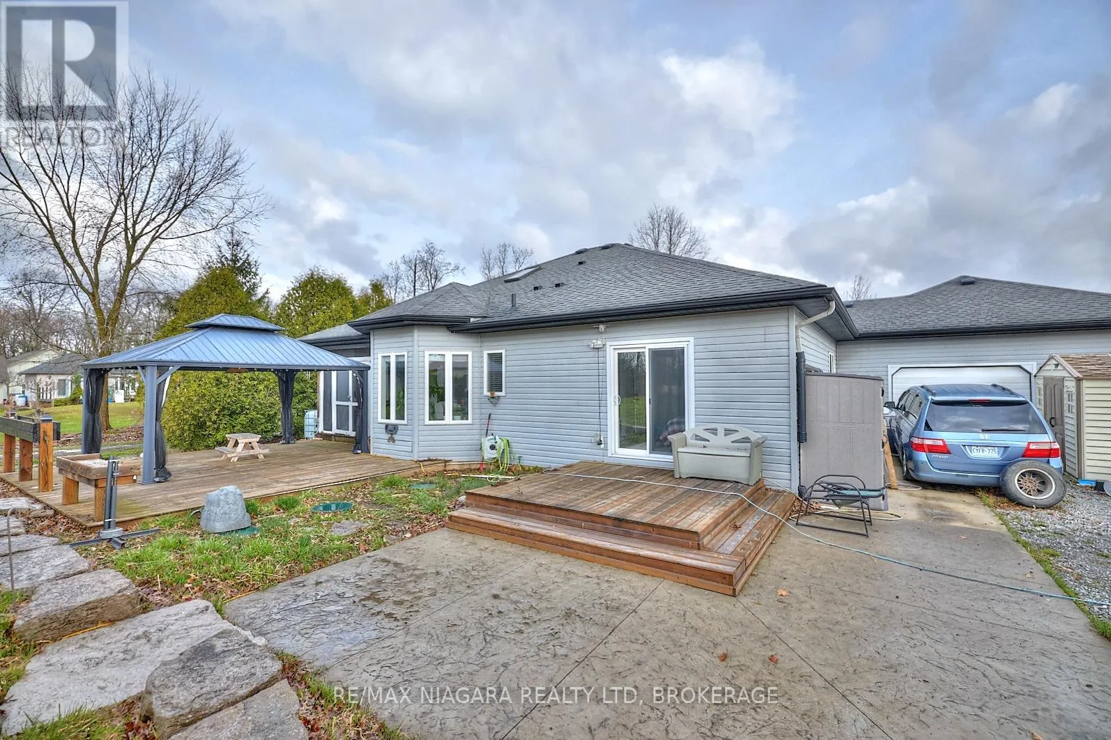 637 CARL ROAD